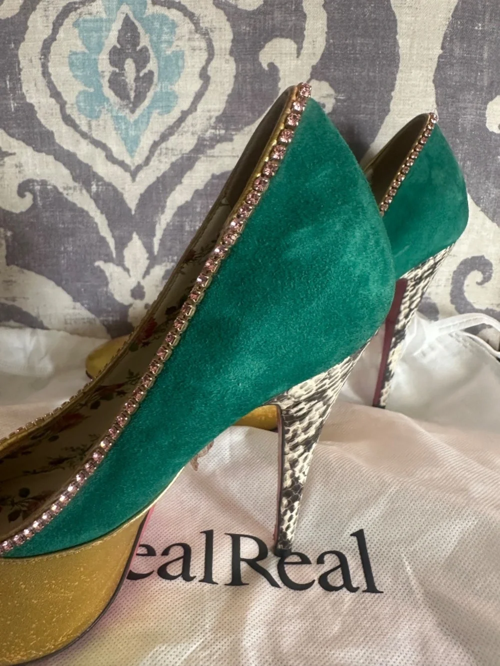 Authentic Gucci Leather & Suede Color block Pattern Pumps - Picture 7 of 15